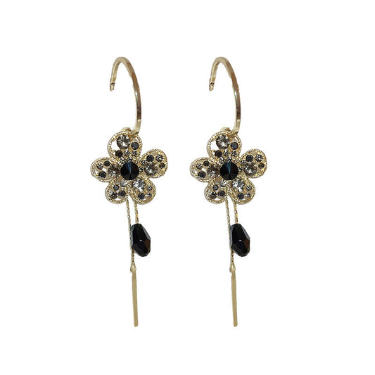 Openwork Flower and Black Diamond Earrings