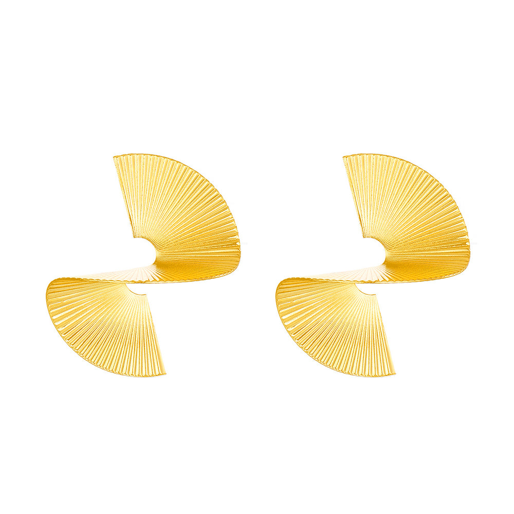 Poptopping Large Scalloped Gold Stud Earrings