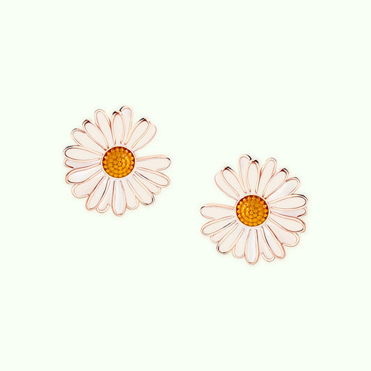 Small exquisite daisy Mori Teenage Girl Stud Earrings