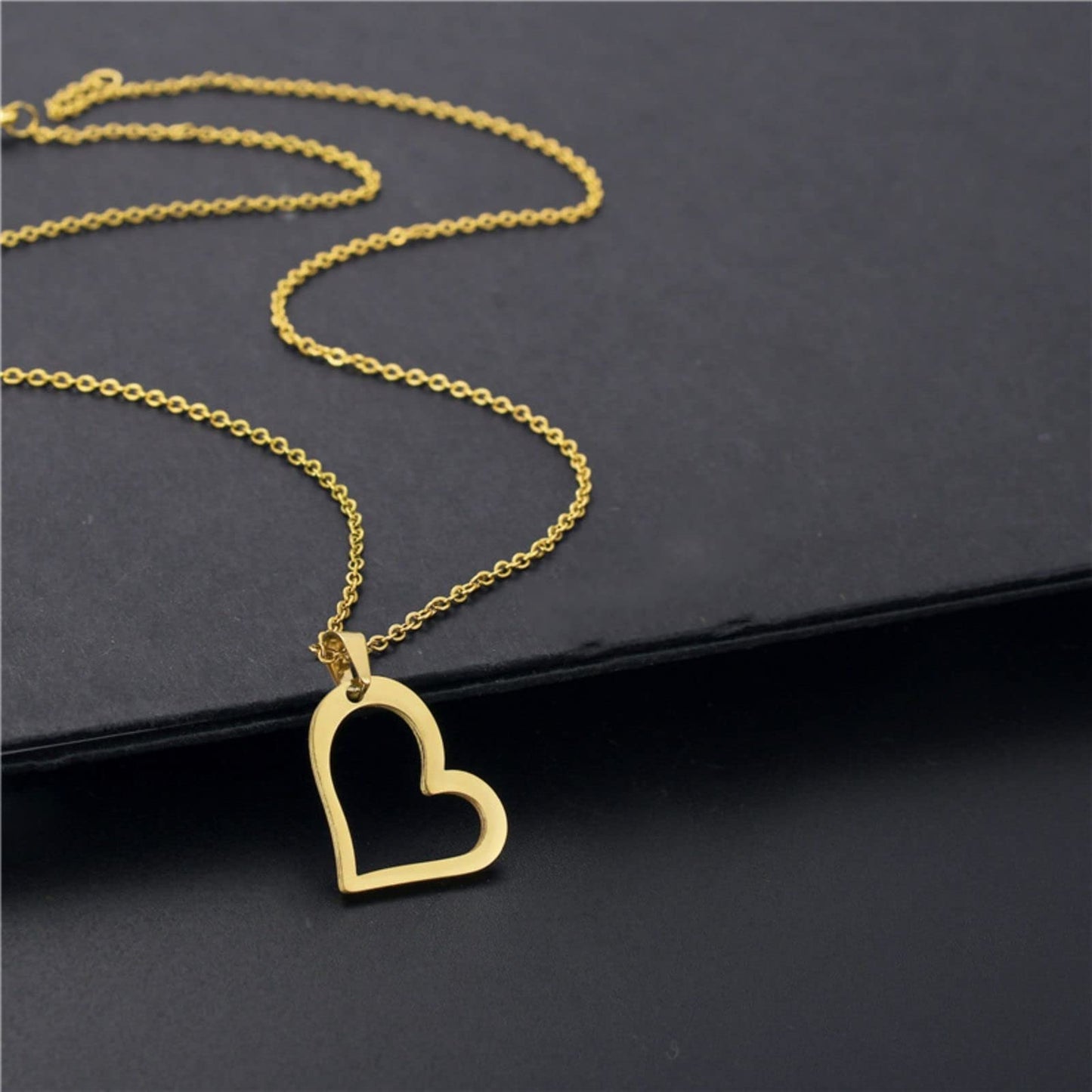 14K Gold Heart Pendant Necklaces